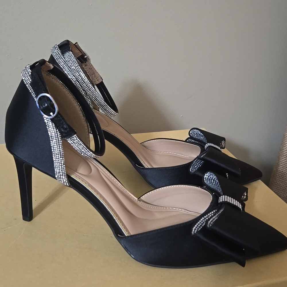 Kelly & Katie Black Satin Heels with Glittering Bow Size 11M - Picture 3 of 10
